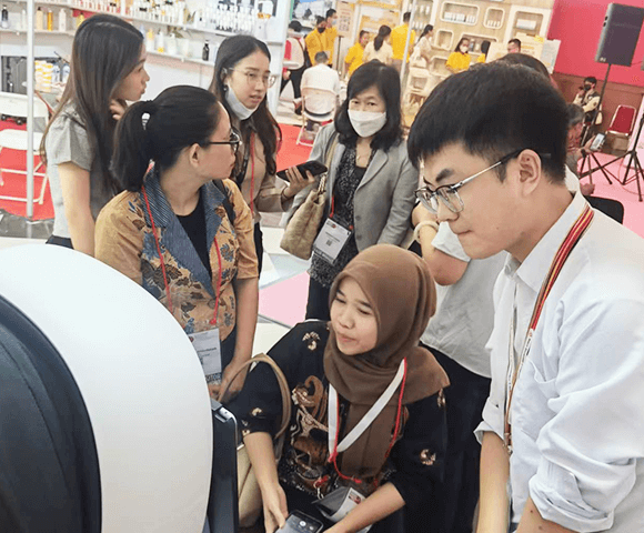 المعارض الخارجية6