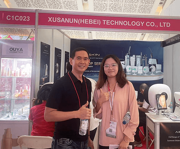 المعارض الخارجية5